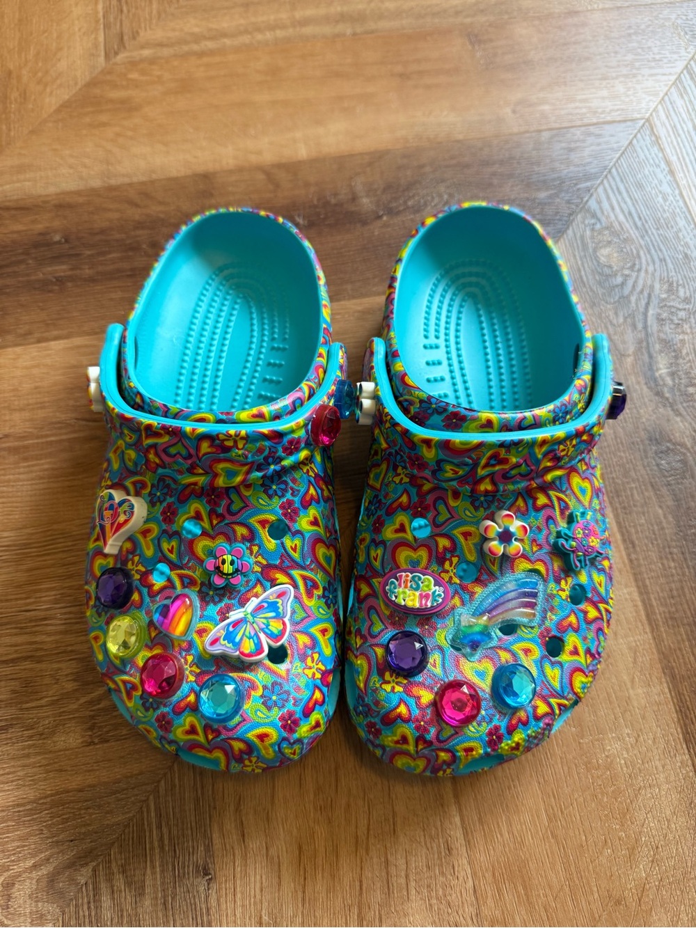 Crocs x Lisa Frank Classic Crocs Digital Aqua Multi Hearts Rainbow Youth Rare